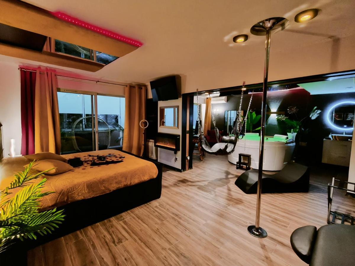 La Loveroom Bdsm De Nice " La Chambre Luxe Des Desirs " Exterior foto